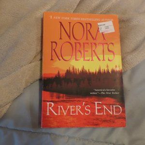 Nora Roberts – River’s End – Paperback